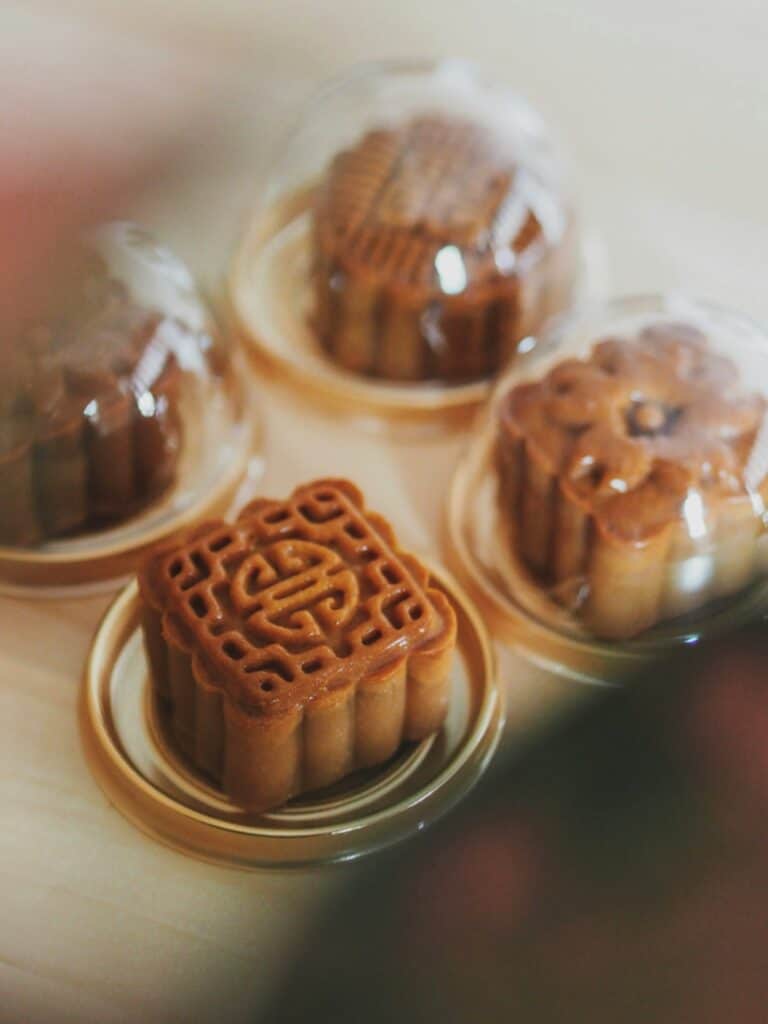 How to Make Mooncakes from Scratch: Traditional Recipes and Variations